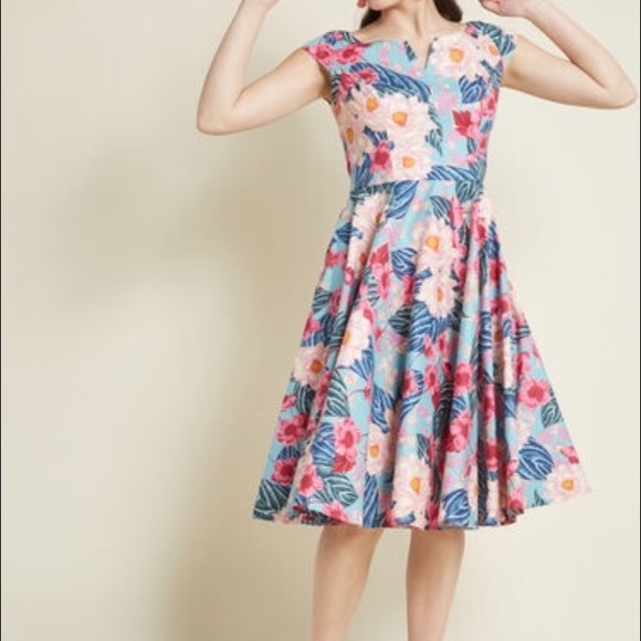 ModCloth (HellBunny) Floral Dress - Picture 5 of 5